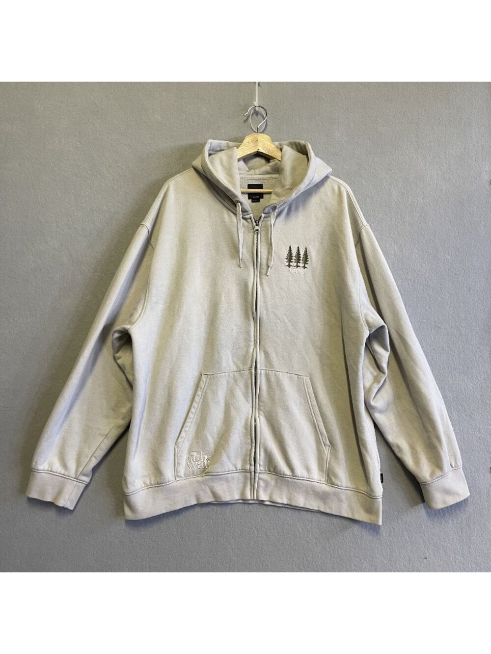 Vans Off The Wall X-Large Beige Full-Zip Hoodie With Pine Tree Embroidery